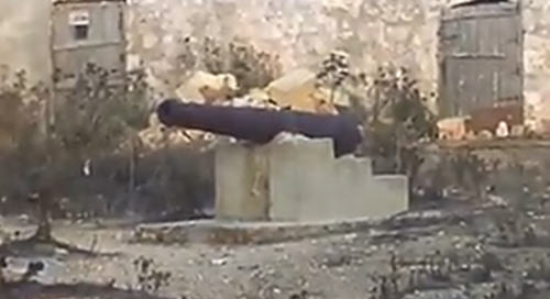 Eine Kanone